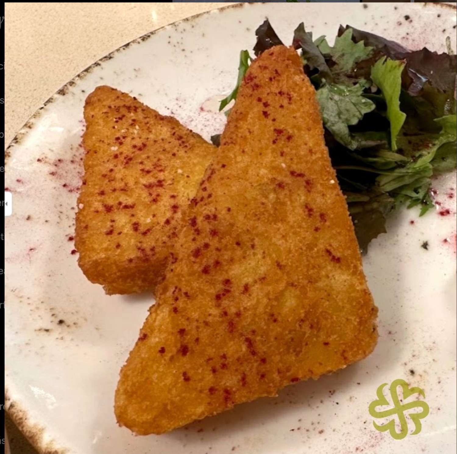 Hash browns de patata estilo irlandés con alioli