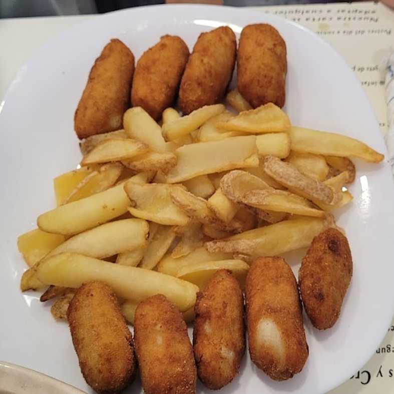 Croquetas de marisco ó pollo