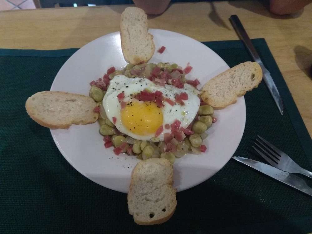Habas con jamón