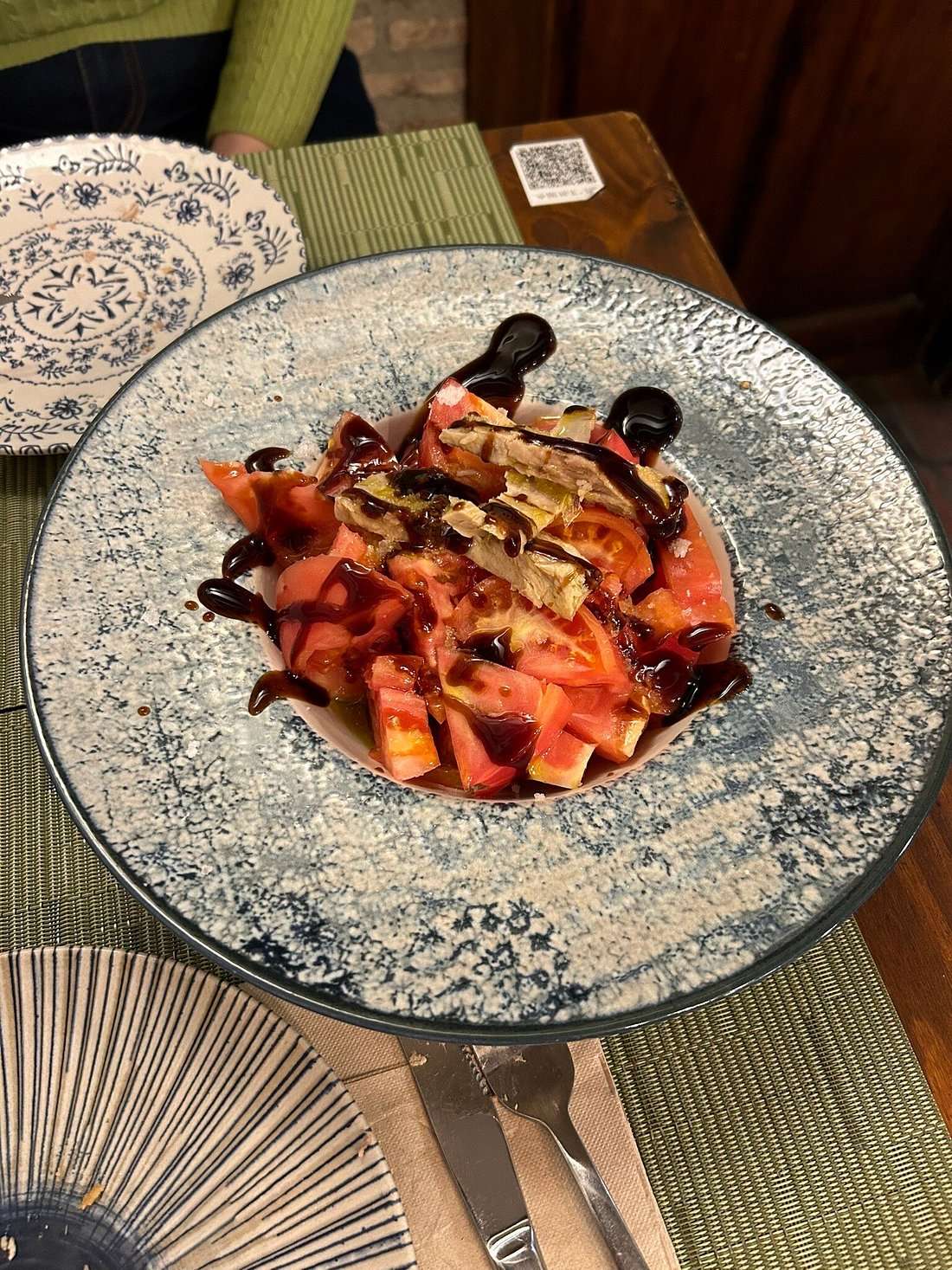 Tomate con ventresca (und).
