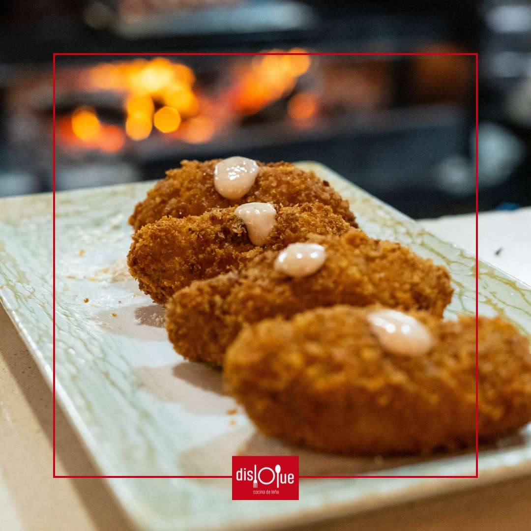Croquetas de espinacas, queso de cabra y nueces