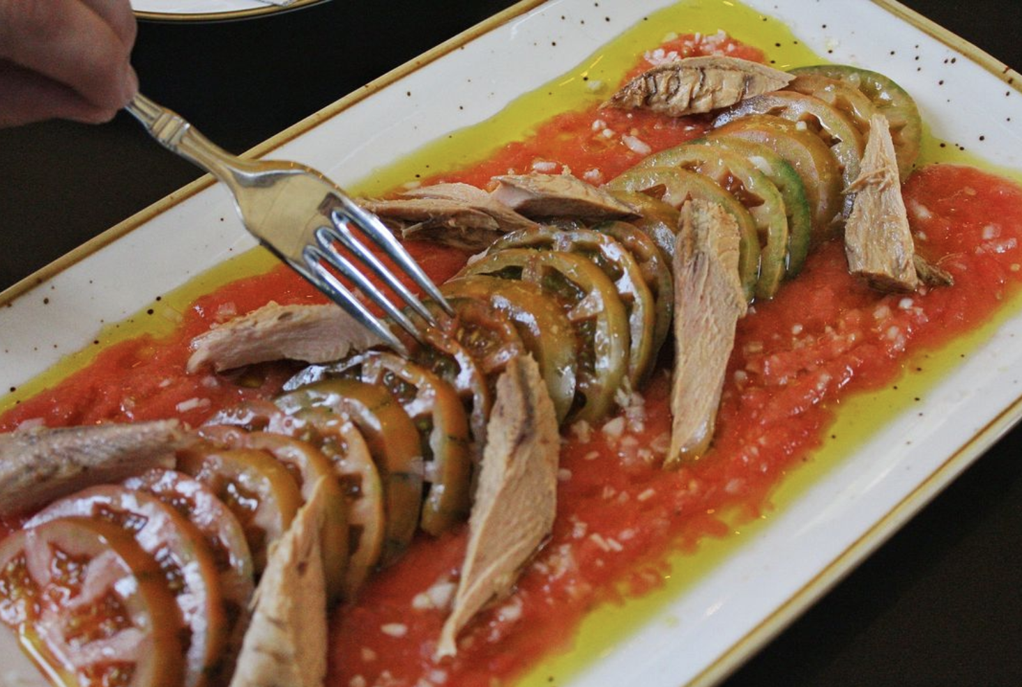 Tomate Raf aliñado con melva
