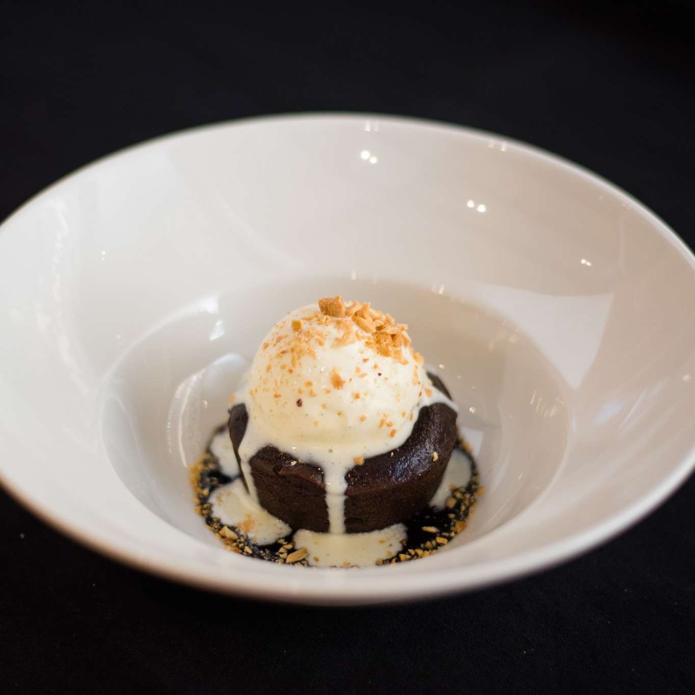 Coulant de chocolate con helado de vainilla