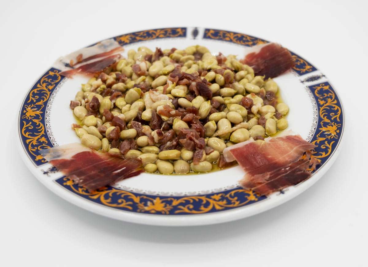 Habas con Jamón