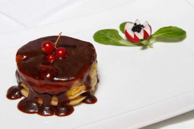 Foie con Láminas de Manzana al Pedro Ximénez