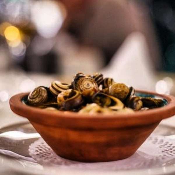 Caracoles en Salsa de Almendras y Jamon a la Hierbabuena