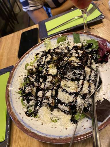 Ensalada con queso de cabra