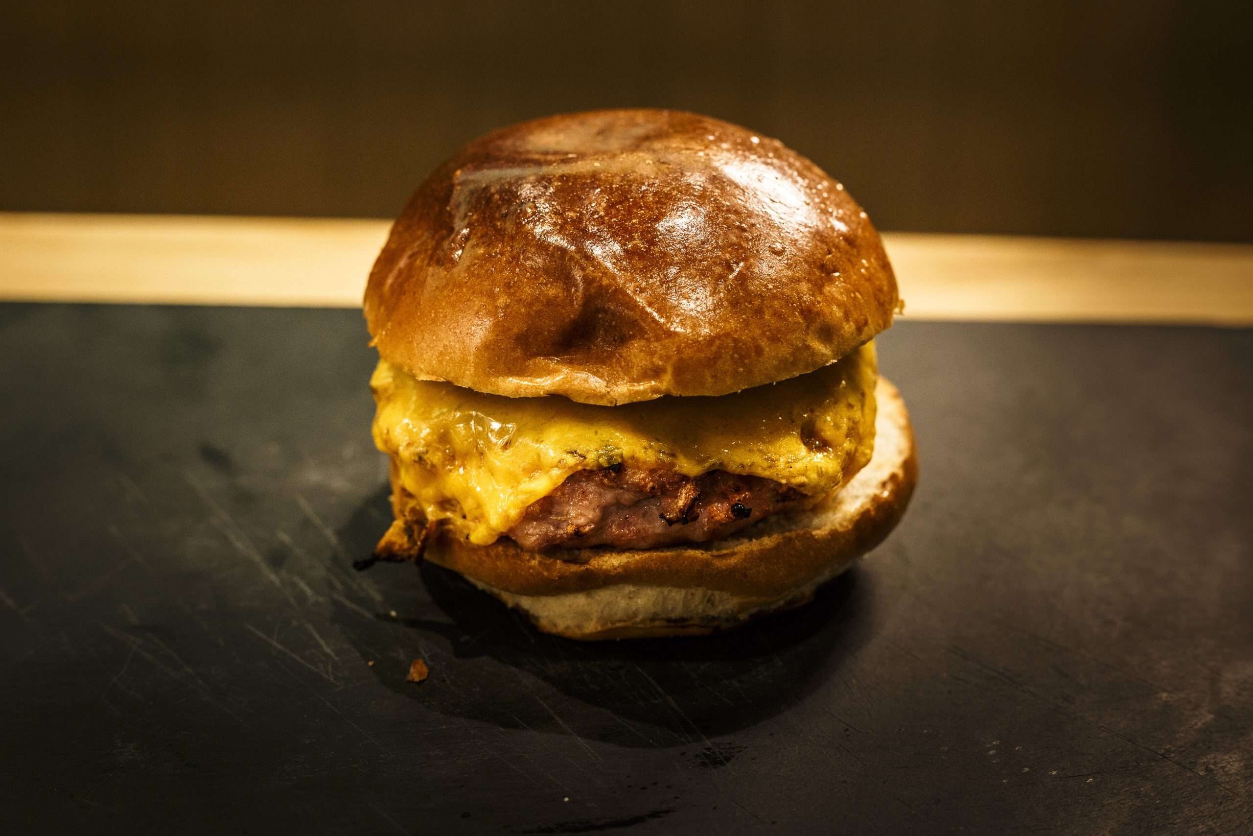 CHEESE BURGER MENU INFANTIL