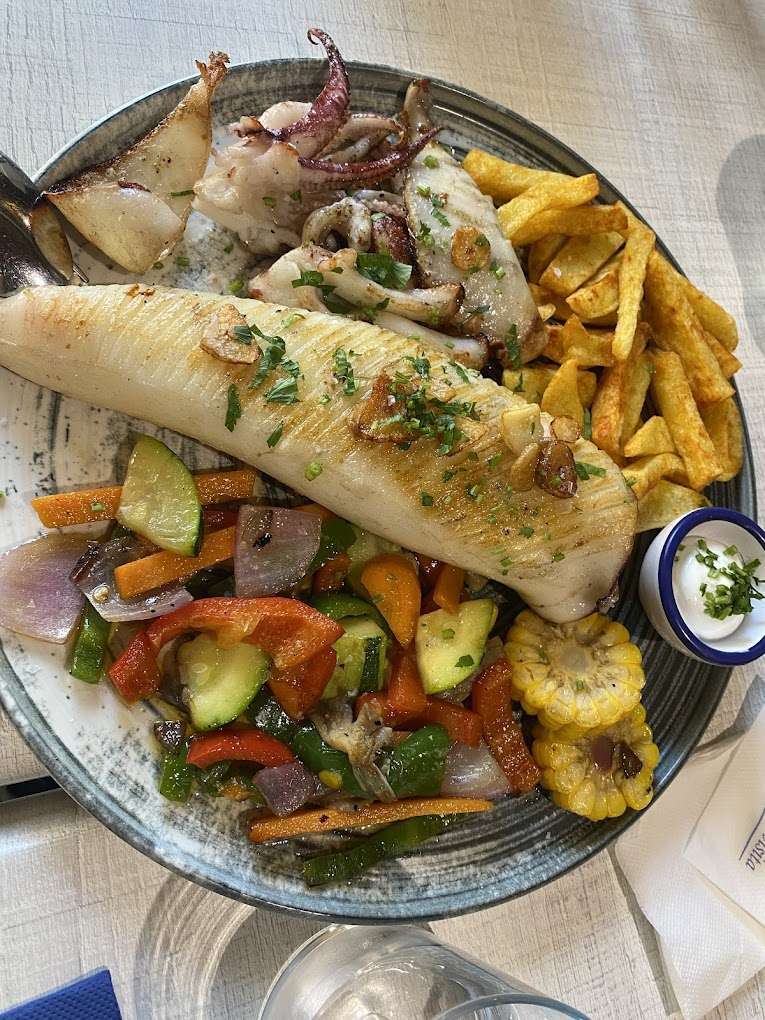 CALAMAR NACIONAL PLANCHA CON VERDURITAS