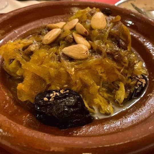 Tagin de cordero con ciruelas