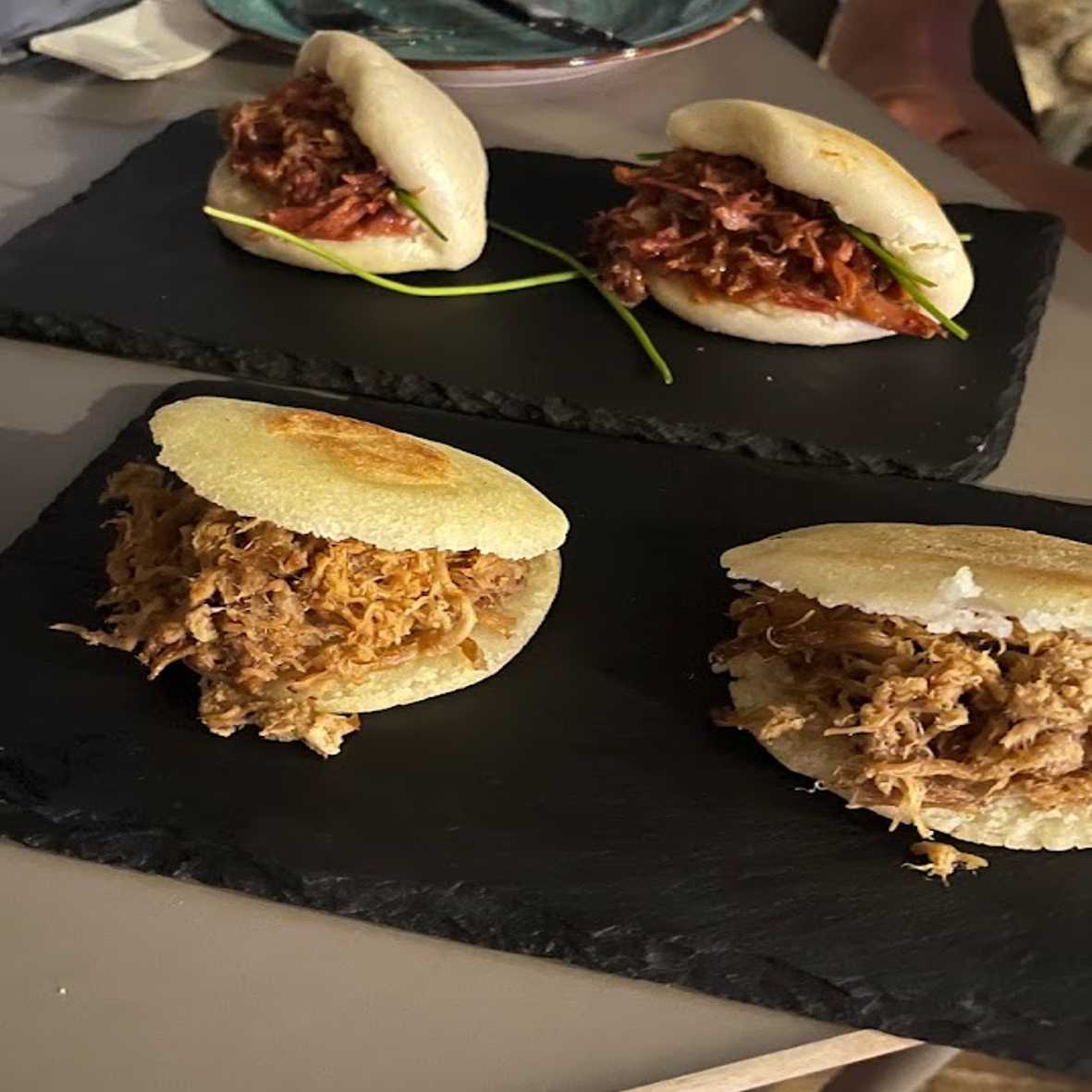 Arepas Pelúas