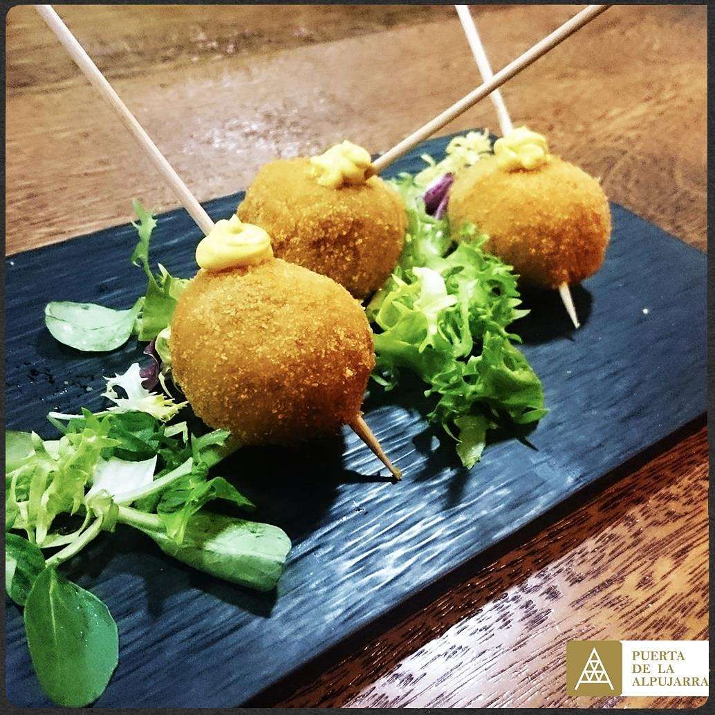 Croquetas caseras (ibérico o bacalao)