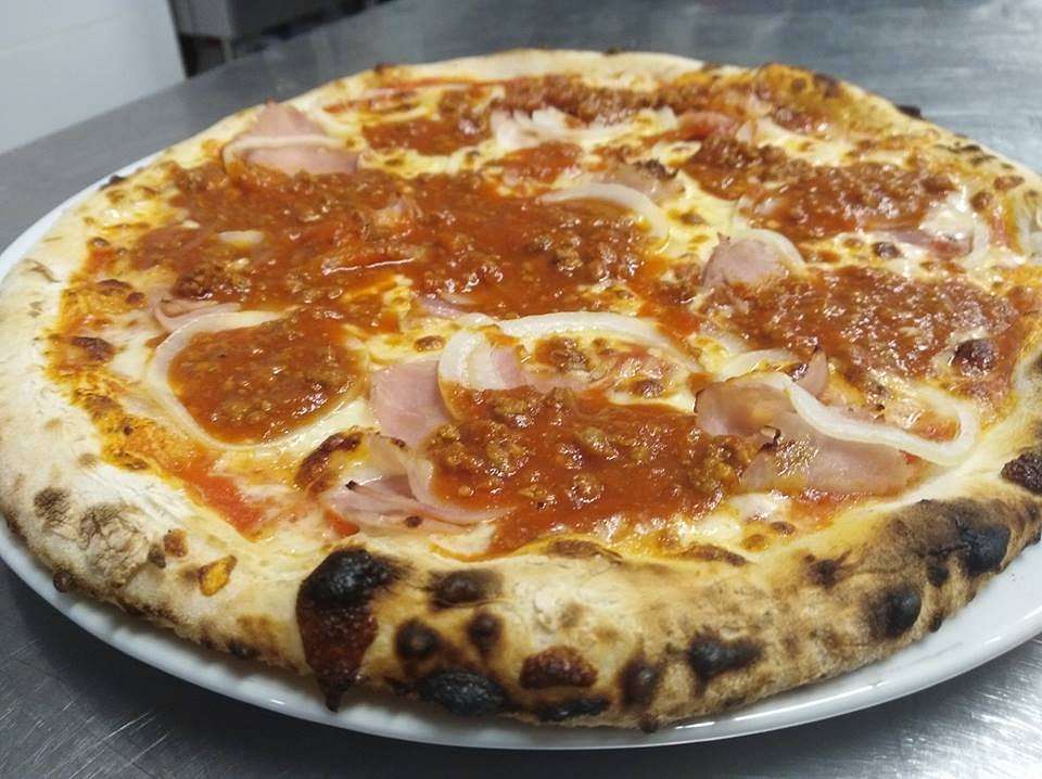Pizza Boloñesa