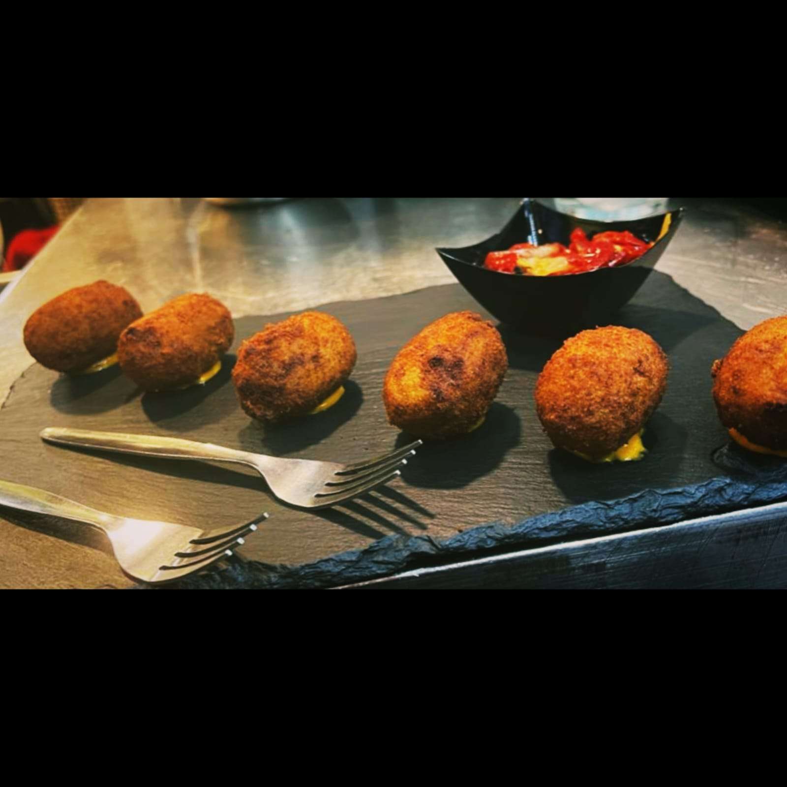 CROQUETA DE RABO DE TORO
