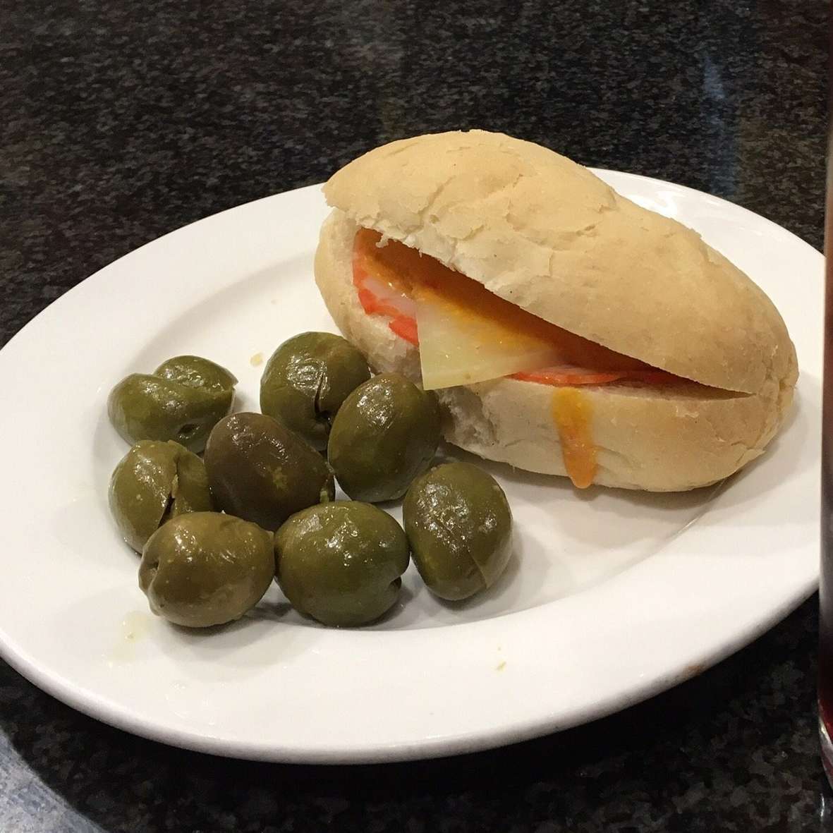 BOCADILLO LOMO QUESO