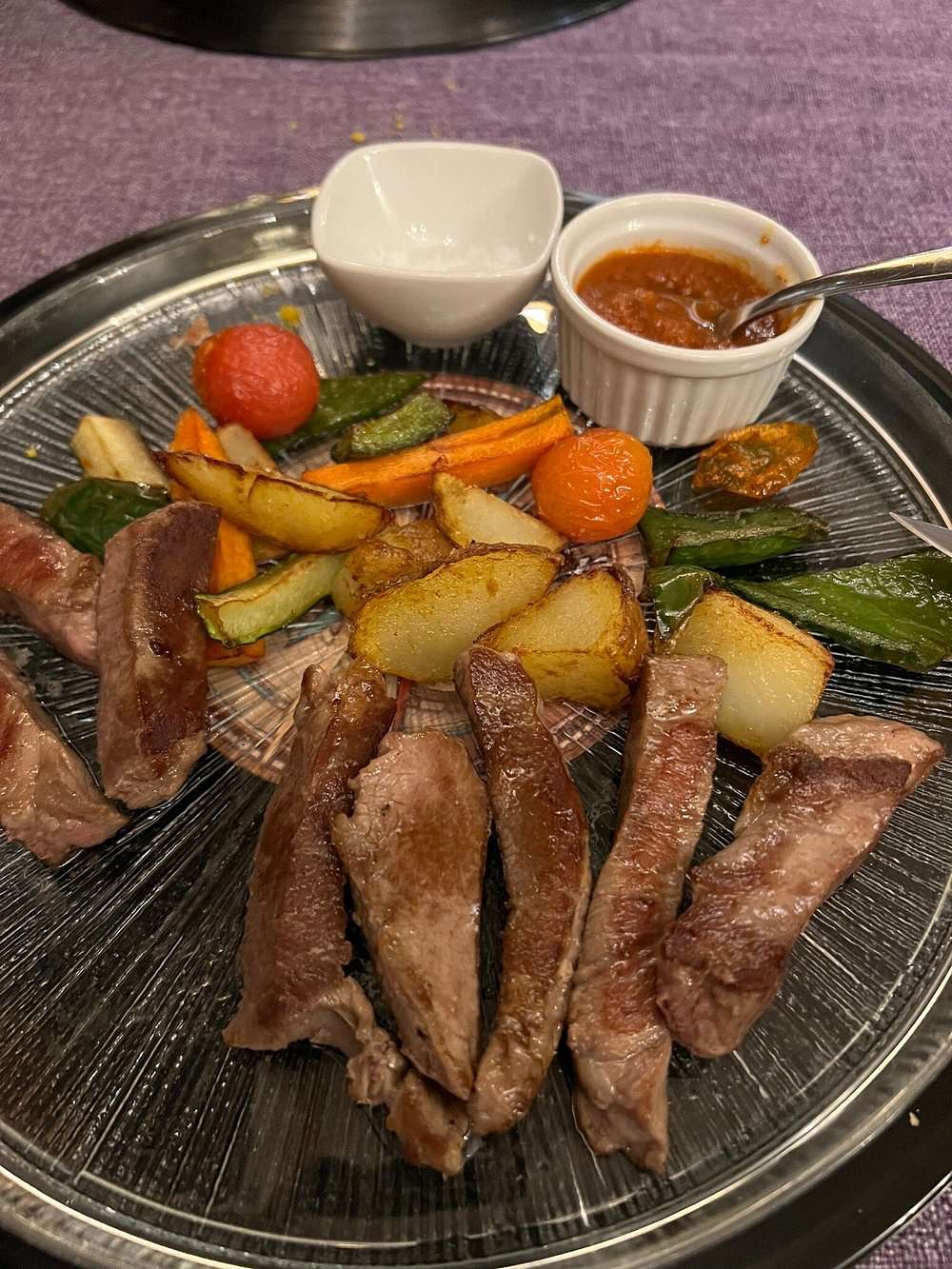 Presa ibérica de montanera con mojo picón