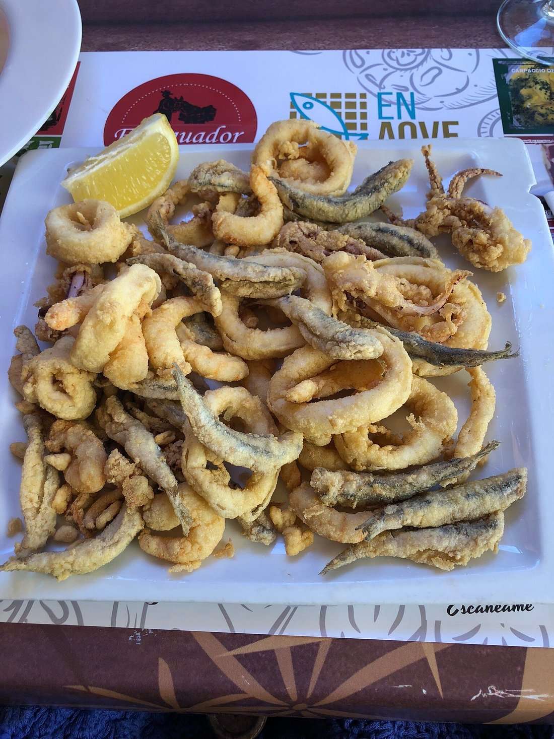 FRITURA DE PESCADO VARIADA