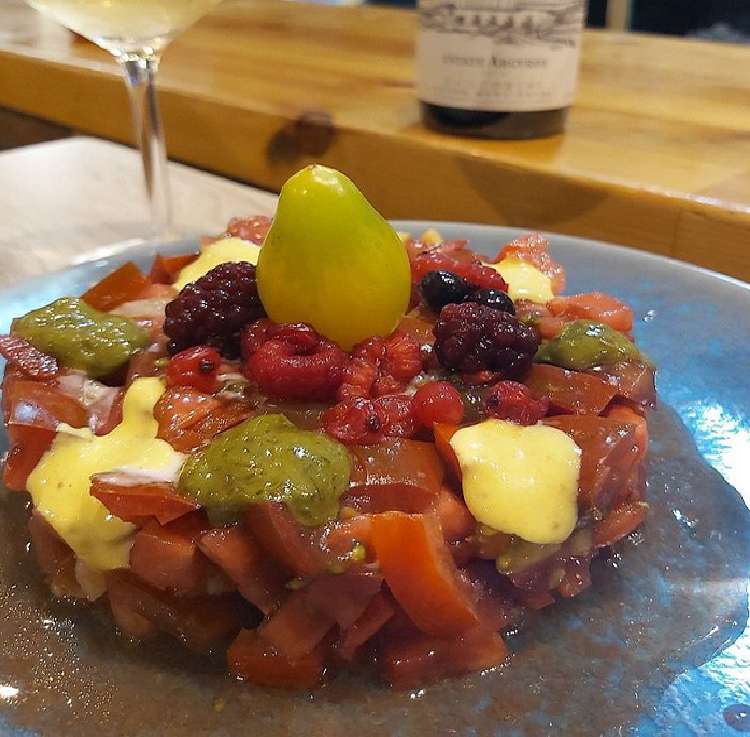 Tartar de tomates y ahumados